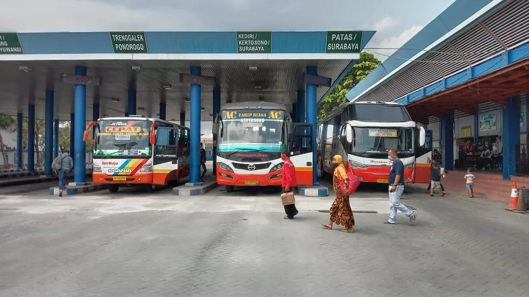 Larangan Mudik Berakhir, Terminal Gayatri Tulungagung Mulai Ramai