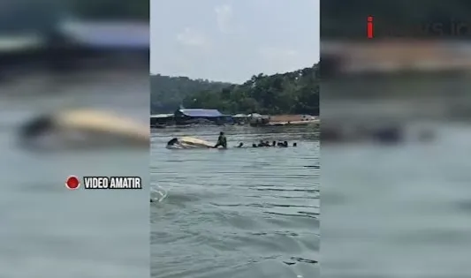 Perahu Wisata Terbalik Tewaskan 9 Orang, Ini Warning La Nyalla