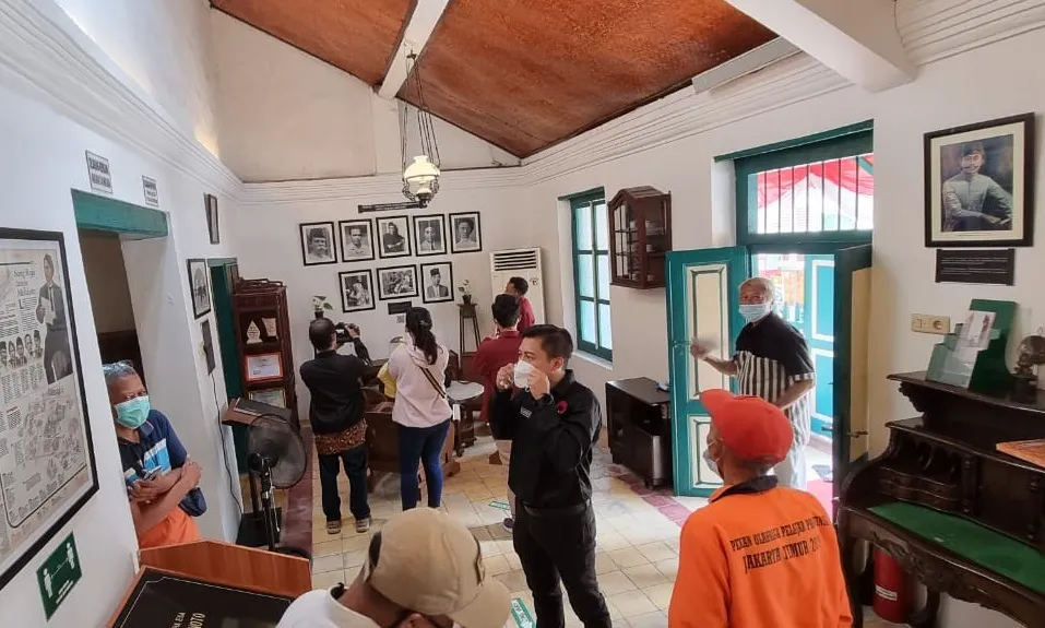 Awali Juni Bulan Bung Karno, PDIP Surabaya Napak Tilas Rumah Peneleh
