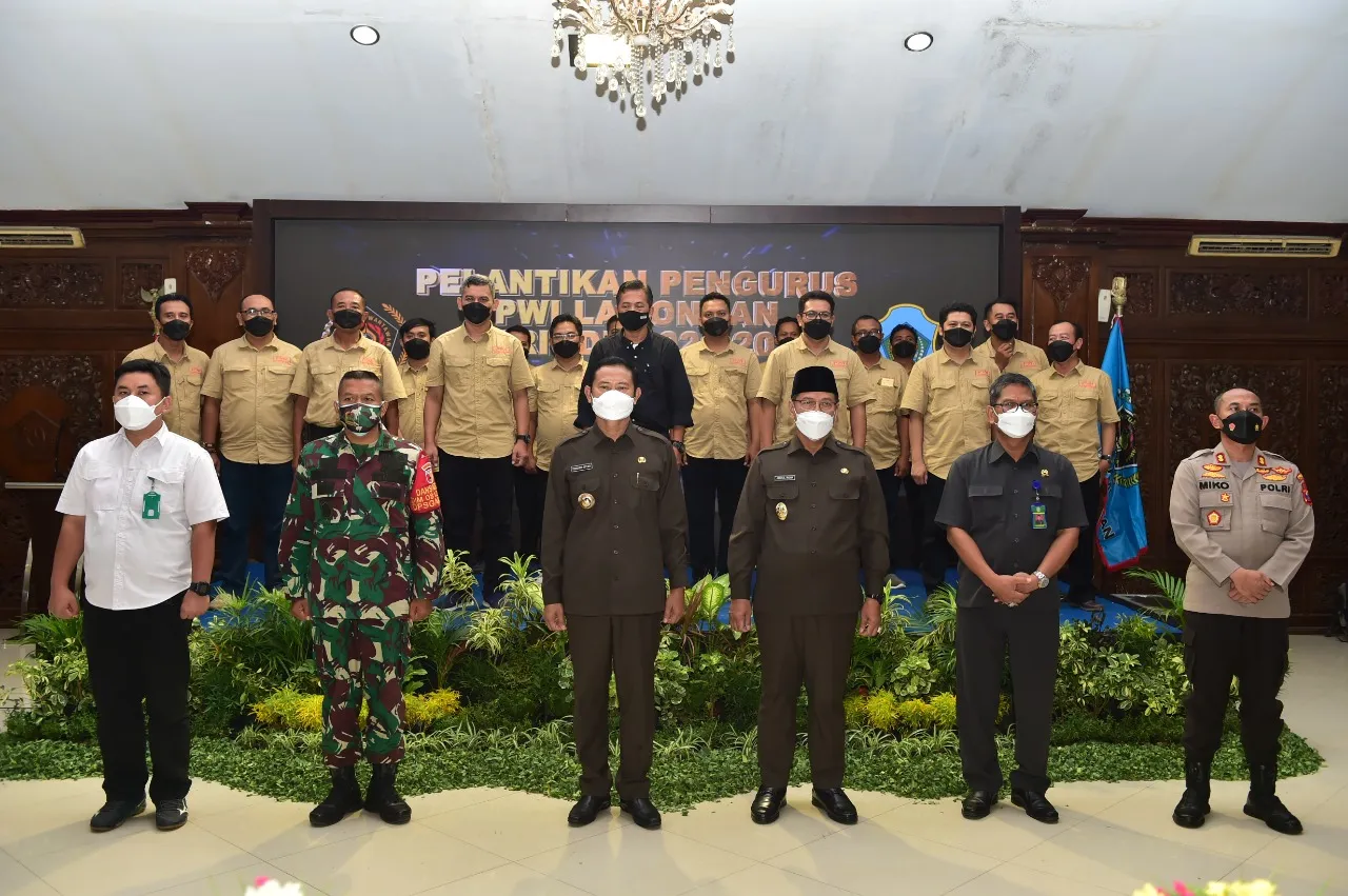 Baca juga : Bupati Lamongan Berharap Peran PWI Sebar Informasi Positif