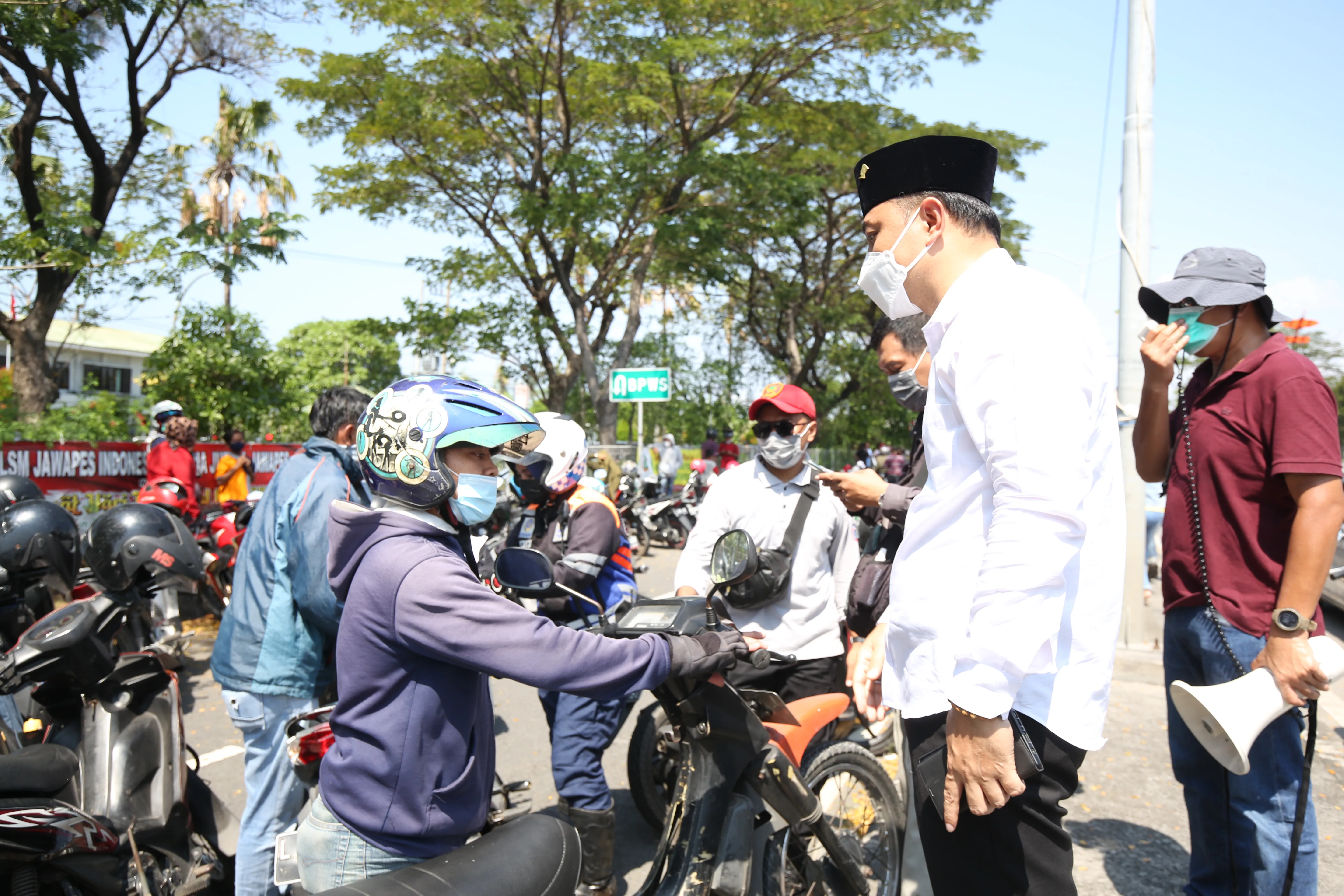 Kunjungan Kerja dari Luar Surabaya Harus Tunjukkan Hasil Tes PCR