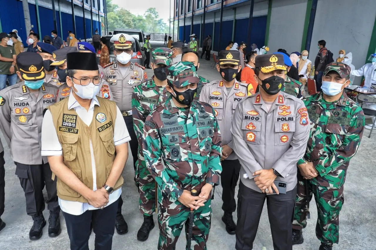 Antisipasi Sebaran Covid-19, Forkopimda Jatim Gelar Manajemen Krisis