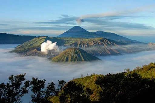Mengambil Foto dan Video di Bromo Kini Dikenai Tarif Rp250 Ribu