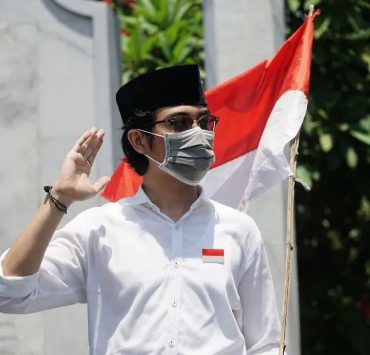 Baru Dikukuhkan, Ratusan Relawan Surabaya Memanggil sudah Siap Perang Lawan COVID-19, Merdeka!