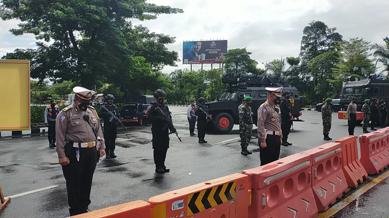 DPRD Jatim Mengimbau Penutupan Jalan selama PPKM Darurat dilakukan dengan Bijak dan Fleksibel