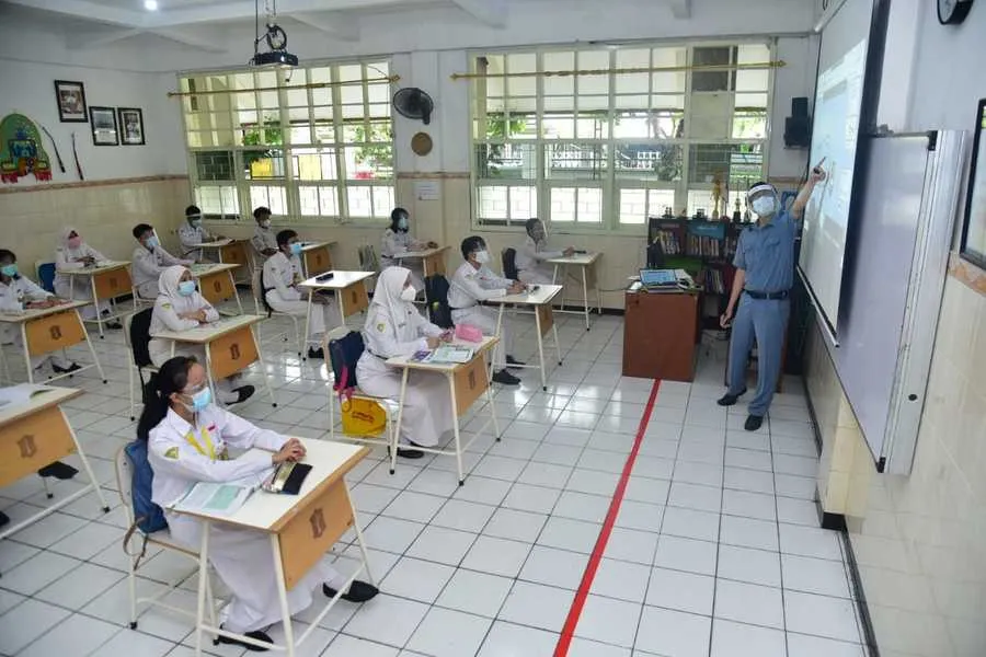 PPDB 2021 Surabaya Ternoda dengan Dugaan Praktik Jual Beli Bangku Sekolah Rp7,5 Juta di SMPN Tambaksari