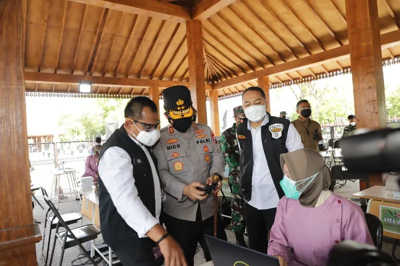 Wali Kota Eri Cahyadi Dukung Kolaborasi Akselerasi Vaksinasi Covid-19 di Surabaya