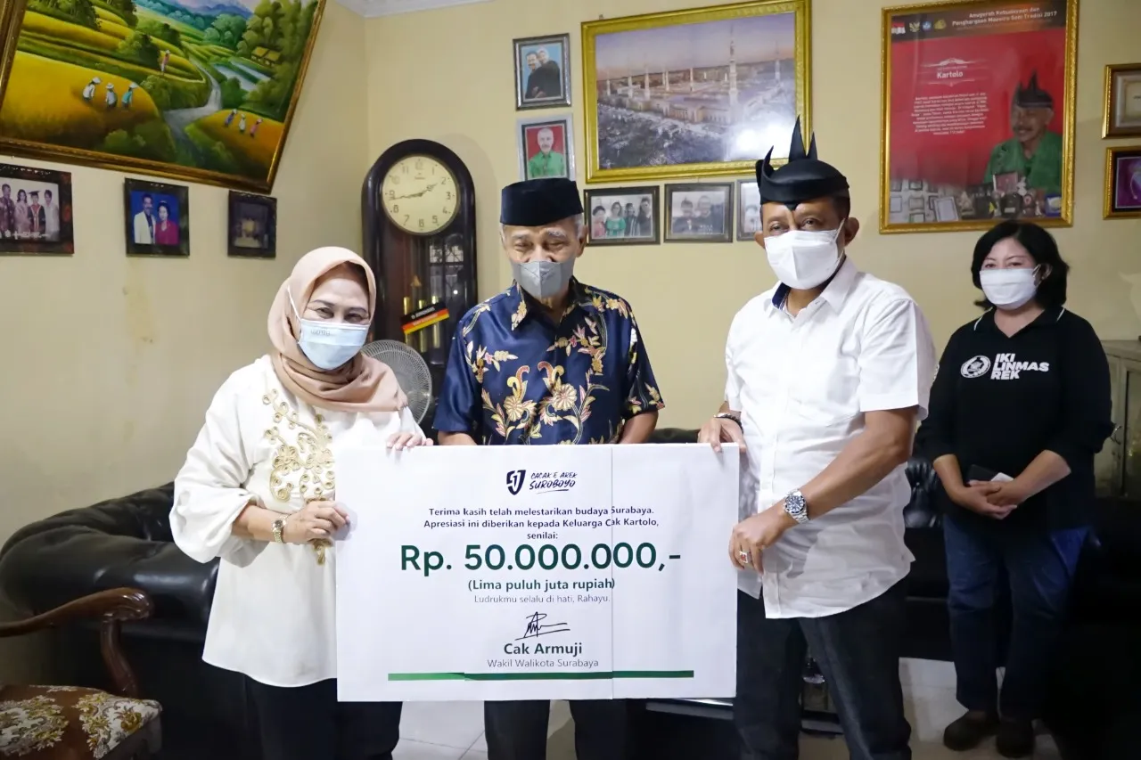 Pandemi Berdampak bagi Seniman Ludruk Cak Kartolo, Wawali Armuji Motivasi agar Bisa Adaptasi dengan Teknologi