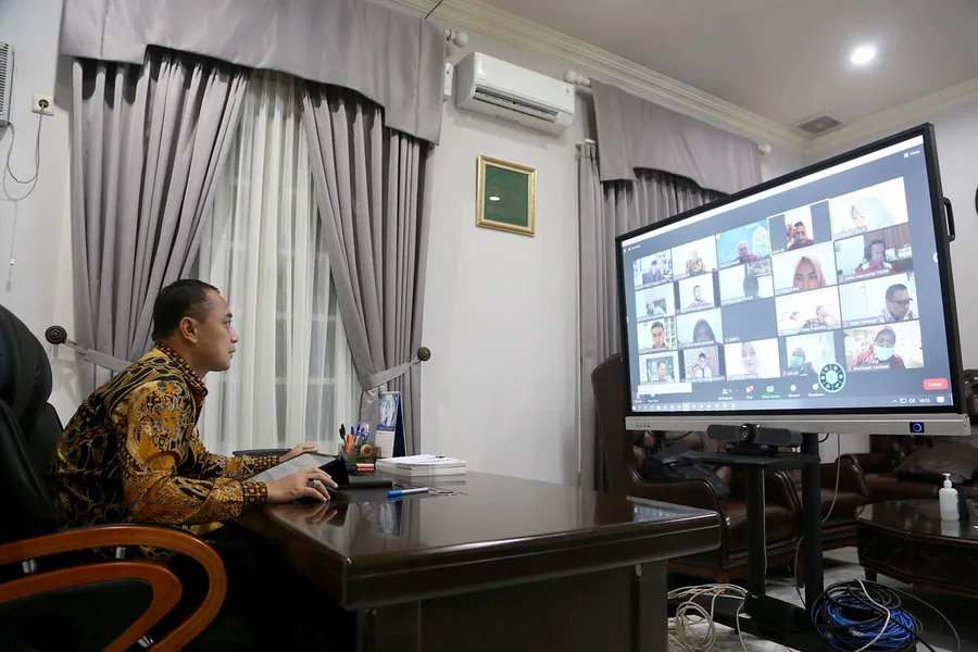 Wali Kota Surabaya Eri Cahyadi Kuliah S3 di Unair Bareng Ketum Demokrat AHY, Apa yang Mereka Pelajari?