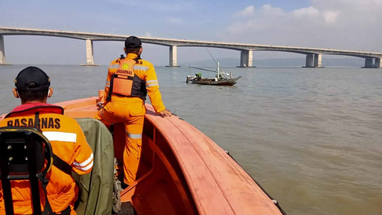 Jenazah Pria yang Bunuh Diri Melompat dari Jembatan Suramadu Ditemukan, Rupanya Anggota TNI