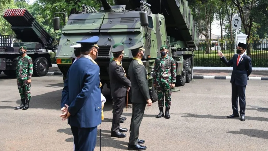 Alutsista Dipamerkan pada HUT TNI ke-76, Presiden Jokowi: Ini Bentuk Transparansi APBN