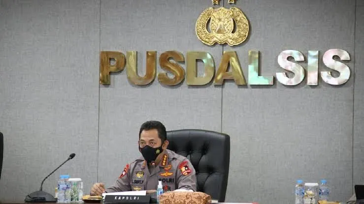 Kapolri Perintahkan Jajaran Copot Oknum Polisi yang tak Profesional: Merusak Marwah Polri