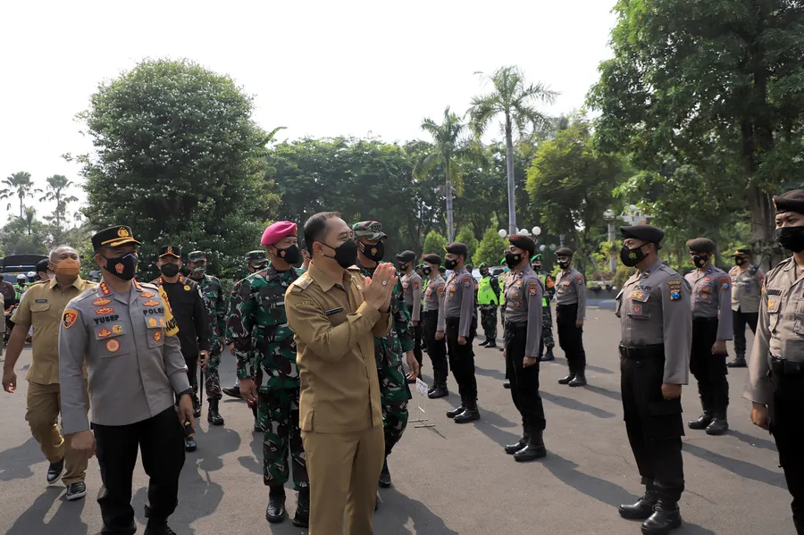Antisipasi Bencana Alam di Surabaya, Wali Kota Eri Pantau Kawasan Pesisir