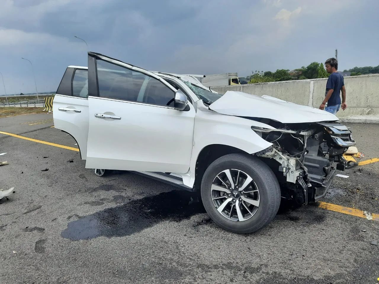 BREAKING NEWS! Vanessa Angel dan Bibi Ardiansyah Kecelakaan di Tol Jombang, Polisi: 2 Orang Meninggal Dunia