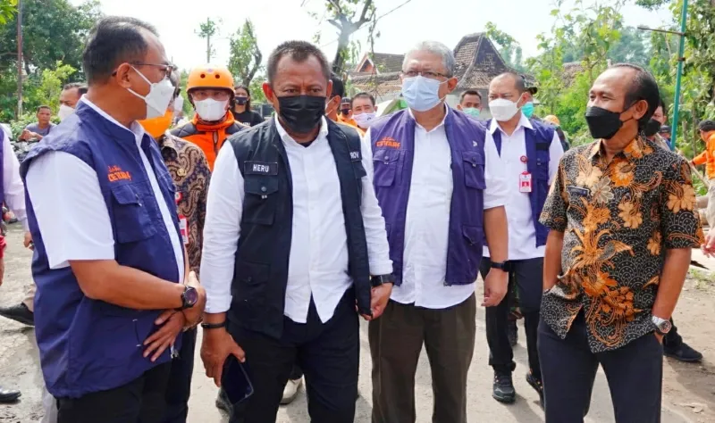 Pemprov Jatim Gerak Cepat Salurkan Bantuan Korban Angin Puting Beliung di Madiun