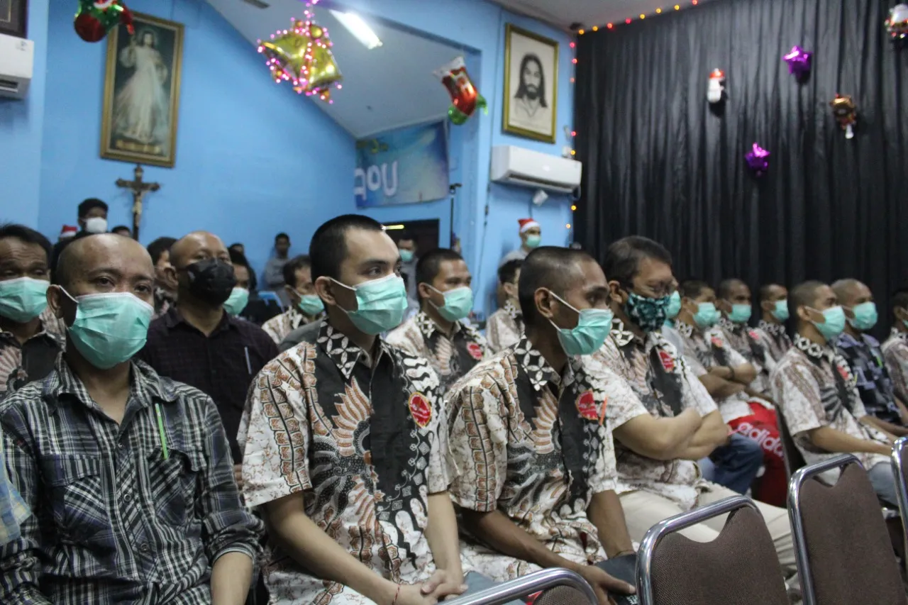 Puluhan Warga Binaan Rayakan Natal di Penjara