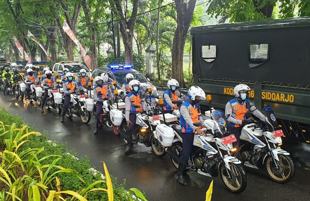 Ribuan personel gabungan diterjunkan untuk melakukan pengamanan PPKM