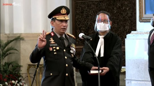 Jendrel Listyo Sigit Prabowo saat diambil sumpahnya sebagai Kapolri