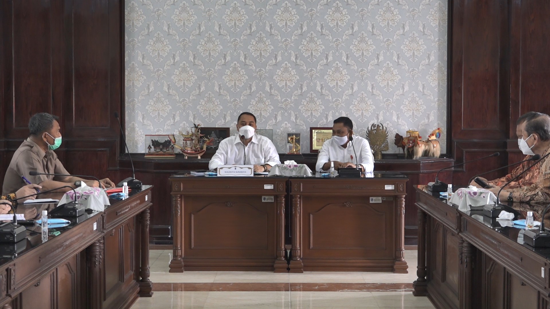 Wali Kota Surabaya, Eri Cahyadi pimpin audiensi program beasiswa