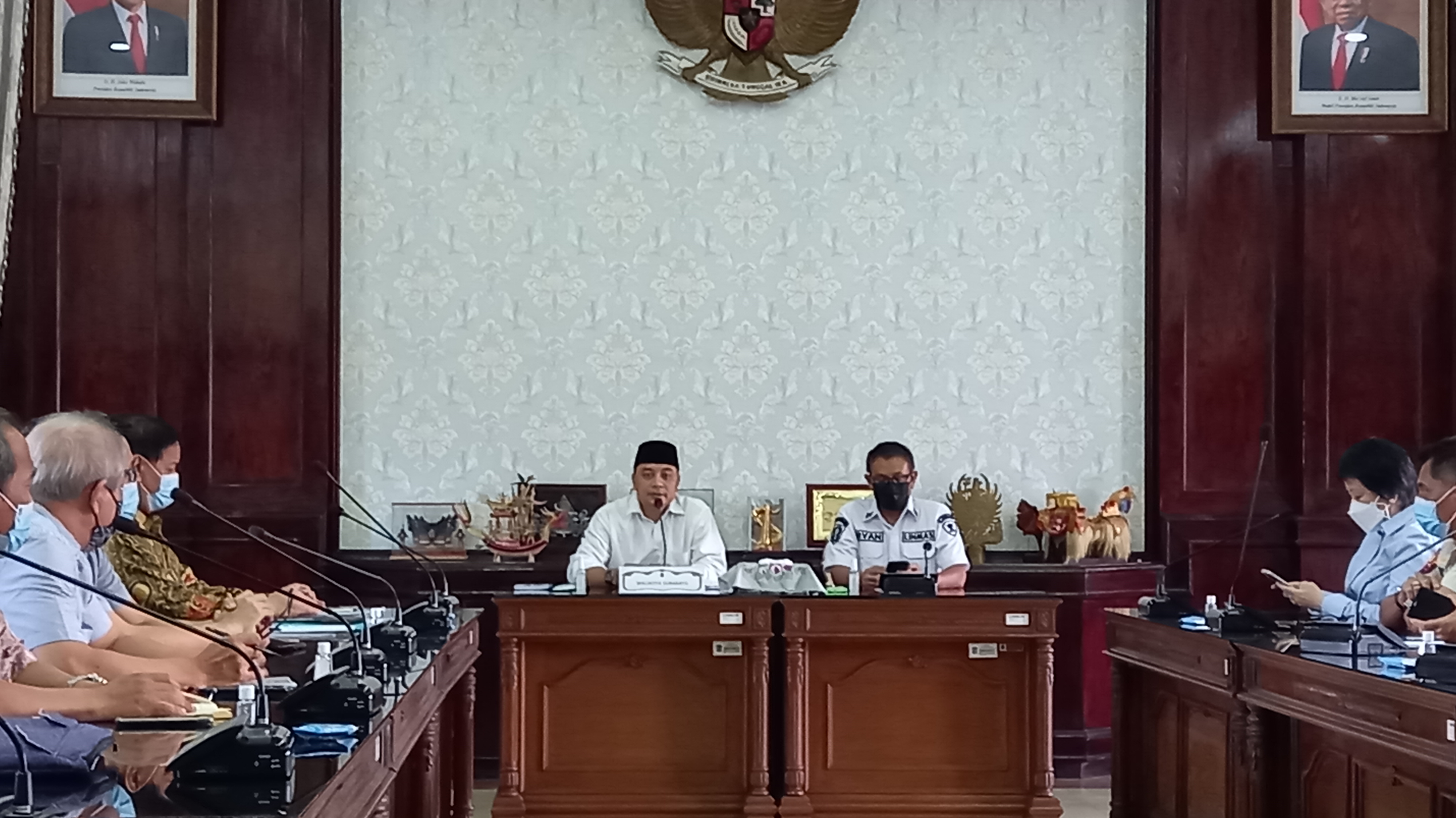 Mediasi antara penghuni apartemen Cito, pedangang di Cito Mall, dan Lippo Group yang ditengahi Wali Kota Eri Cahyadi 