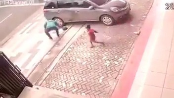 Tangkapan layar video yang diunggah akun Twitter @korsvett atau Alderon