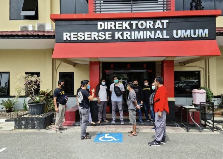 pelaku saat diamankan Tim Macan Polda Kalsel.
