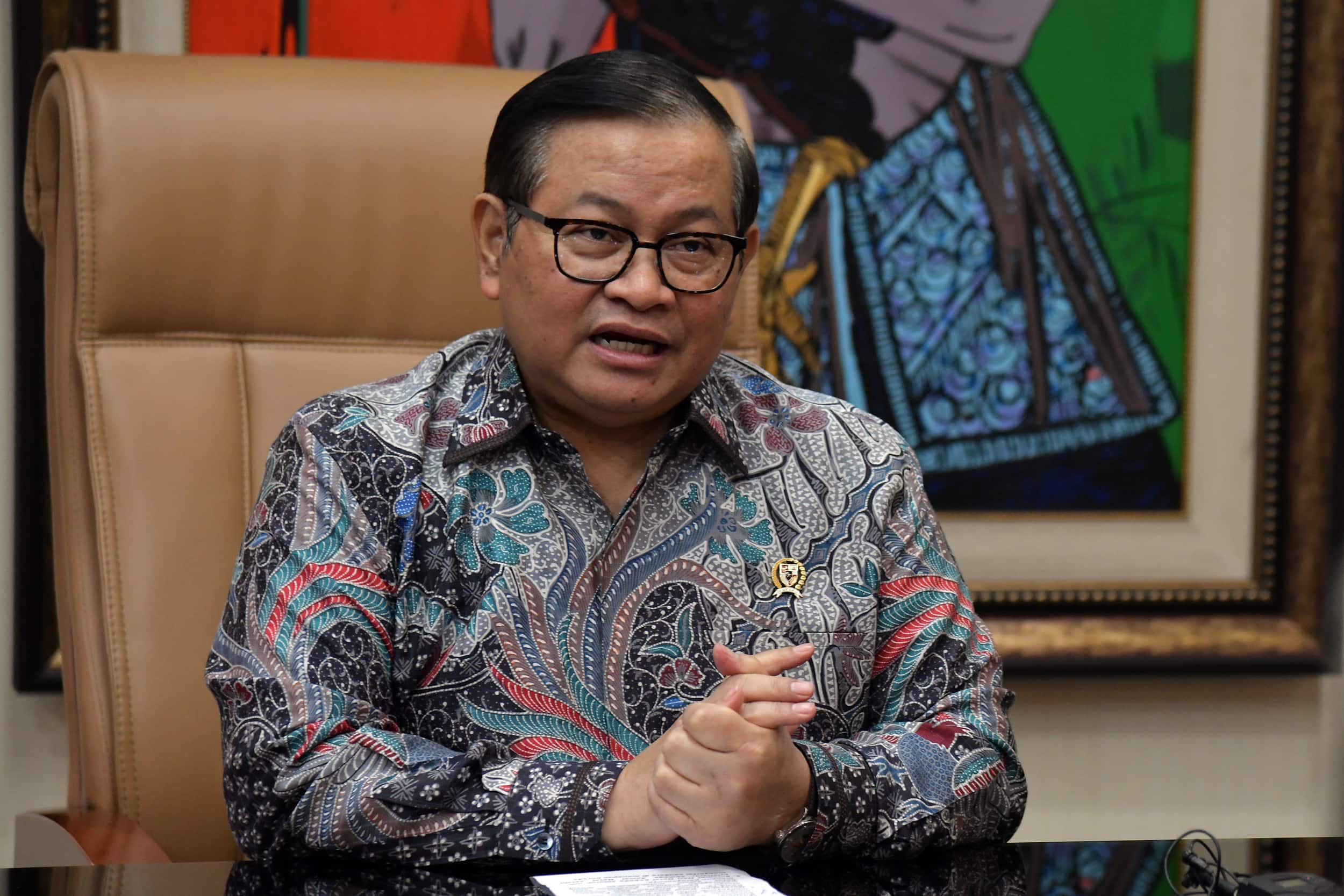 Seskab Pramono Anung (Setkab)