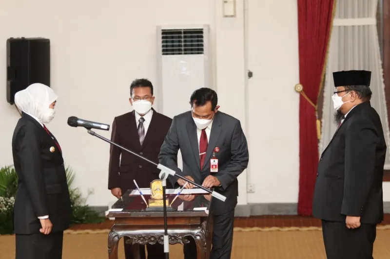 Gubernur Jatim Minta KPID Serius Perangi Berita Palsu