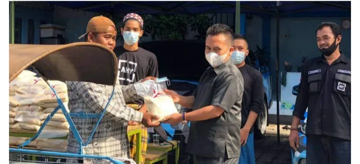 Partai Demokrat Jombang Rayakan Pergantian Tahun dengan Salurkan Bantuan