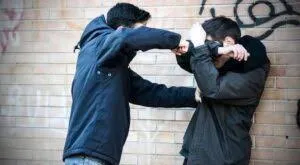 Baca juga : Puluhan Orang tak Dikenal Kepung Suka-Suka Karaoke Wiyung Surabaya