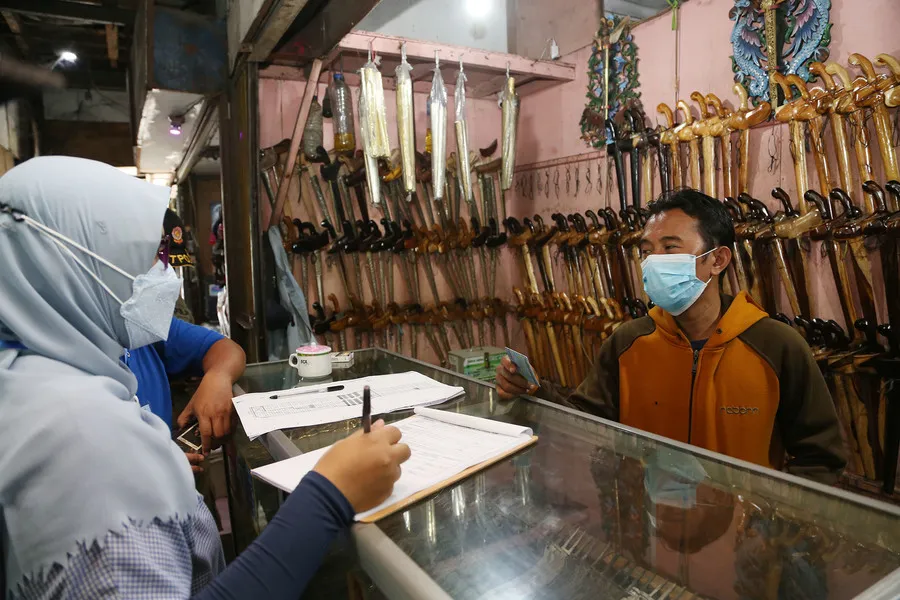 Verifikasi Pedagang TPS Pasar Turi, Pemkot Surabaya Lakukan Pendataan