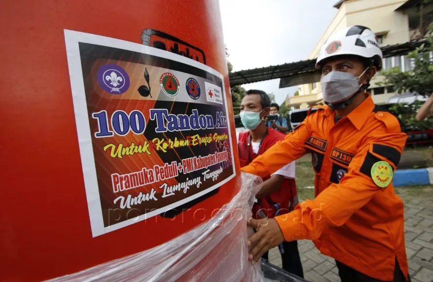 Ponorogo Bantu 100 Tandon untuk Korban Erupsi Semeru