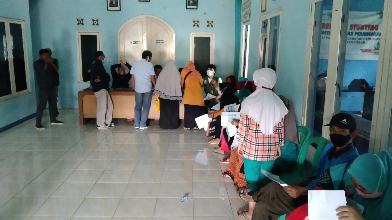 Penyaluran Bansos di Pamijahan Bogor Berjalan Lancar