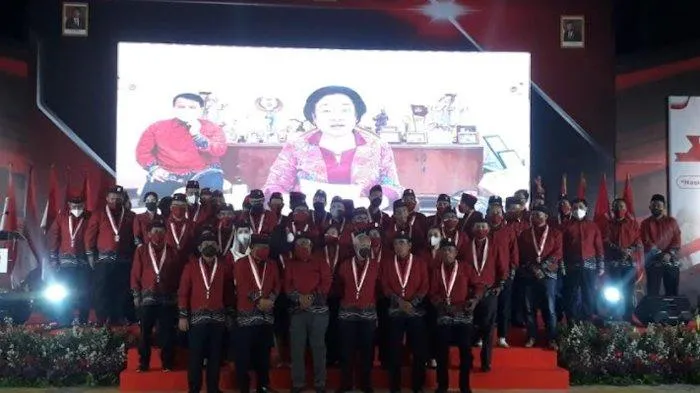Megawati Lantik Pengurus DPP PA GMNI, Hakim MK Arief Hidayat Jadi Ketua Umum