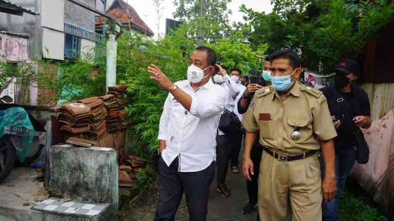 Antisipasi Banjir, Pemkot Surabaya Inventarisir Bangunan di Atas Saluran