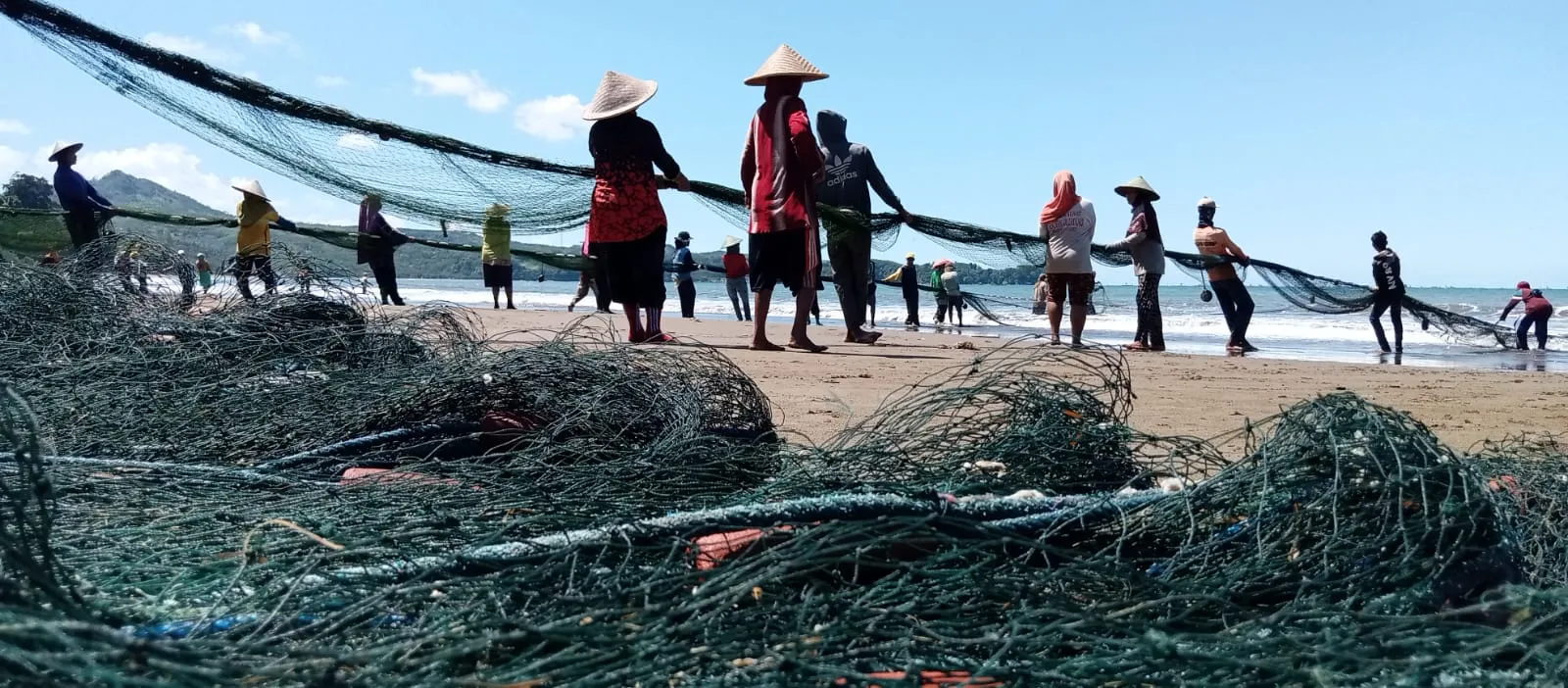 Nelayan Sine Ngadu Ke Bupati, Minta SPBU Khusus Nelayan