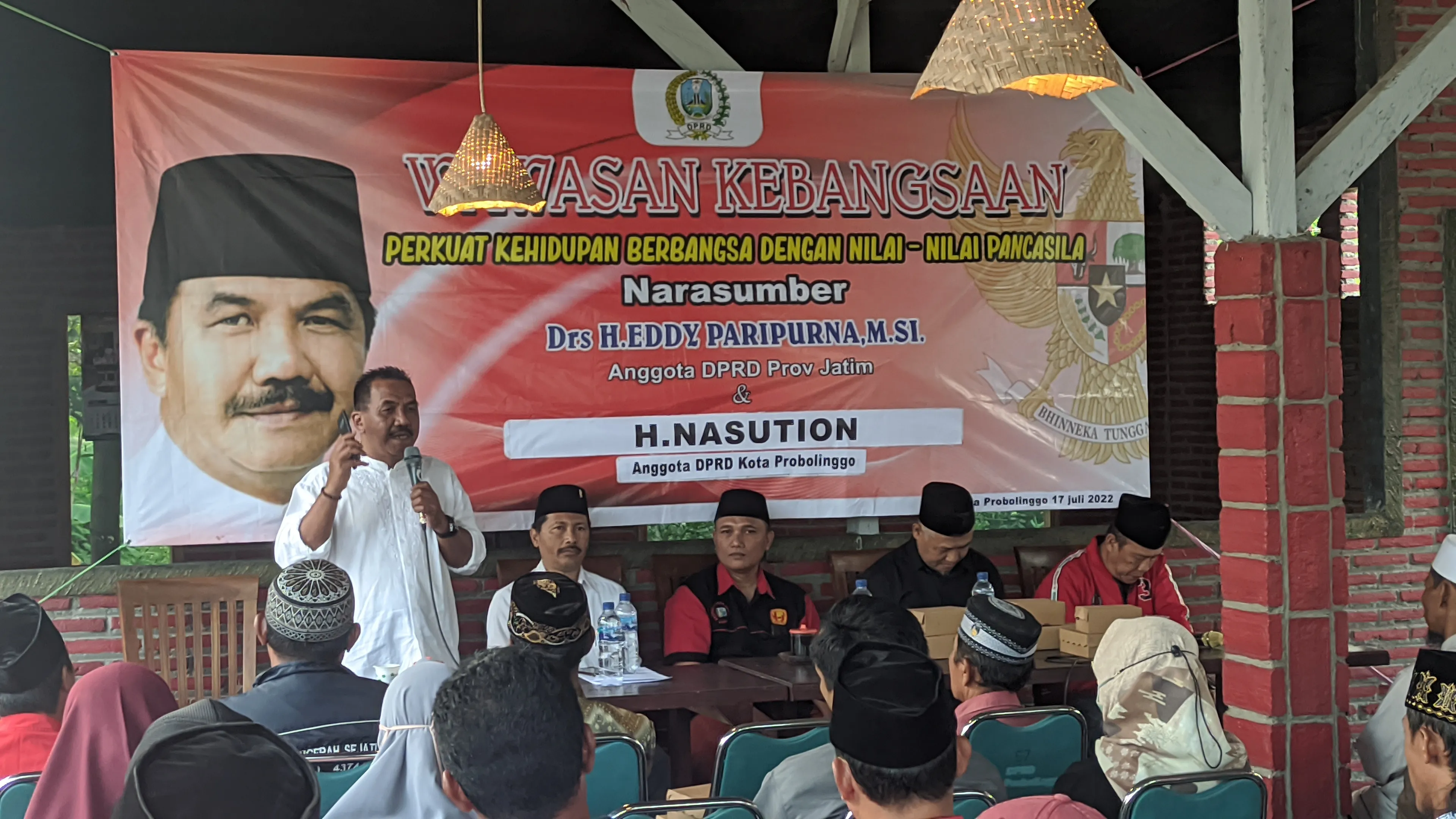 Eddy Paripurna Ajak Masyarakat Waspadai Dampak Sosial Media Bagi Anak-anak