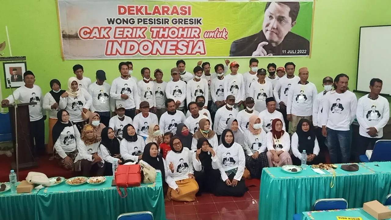 Dukung Erick Thohir Jadi Presiden 2024, Nelayan Kibarkan Bendera Ditengah Laut