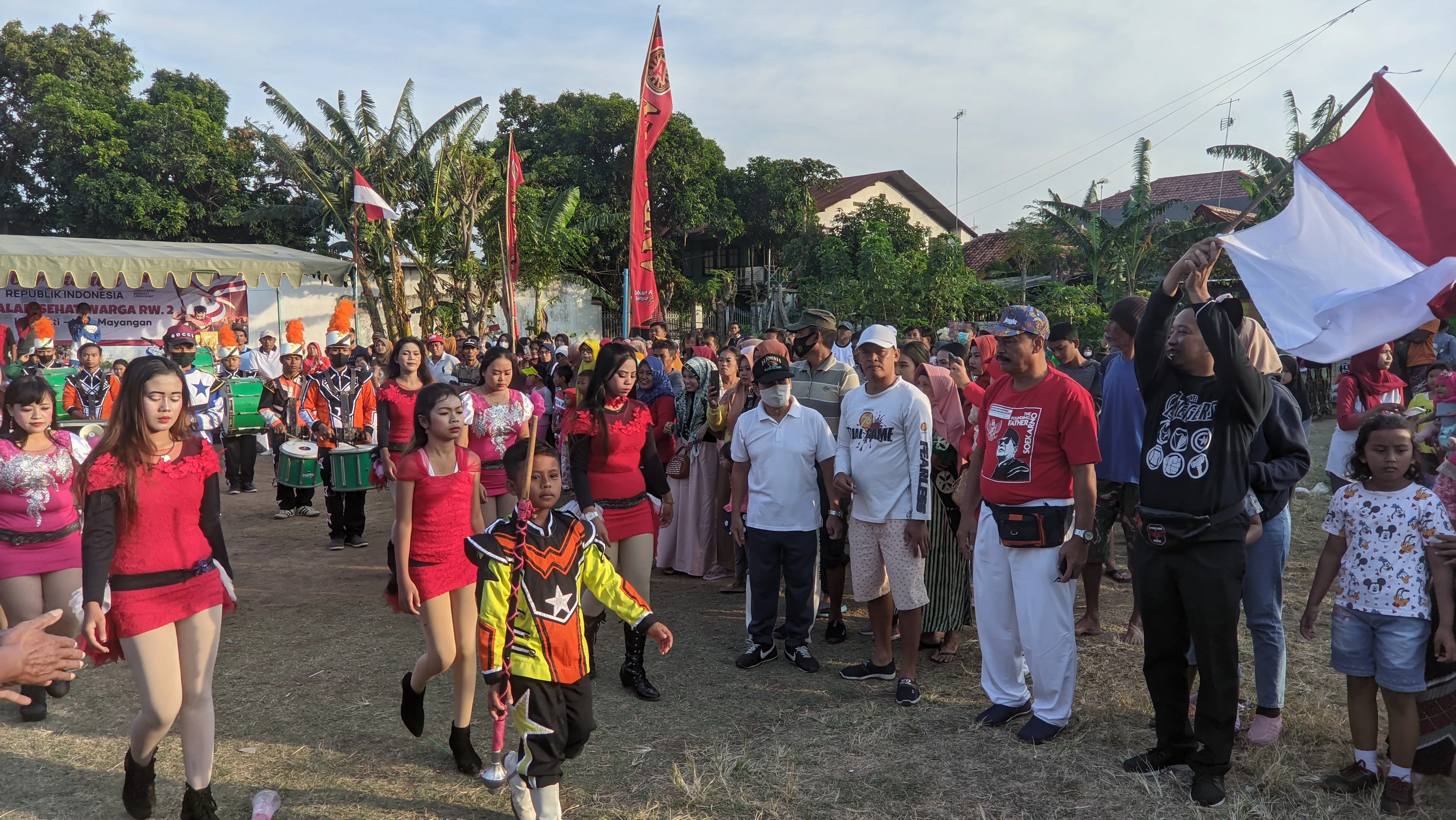 Dua Tahun Vakum, Legislator Banteng di Probolinggo Kembali Gelar Jalan Sehat