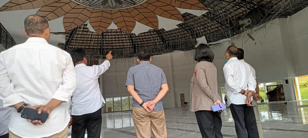 Siapa David Yang Dipanggil Saat Plafon Masjid Tanjak Ambrol