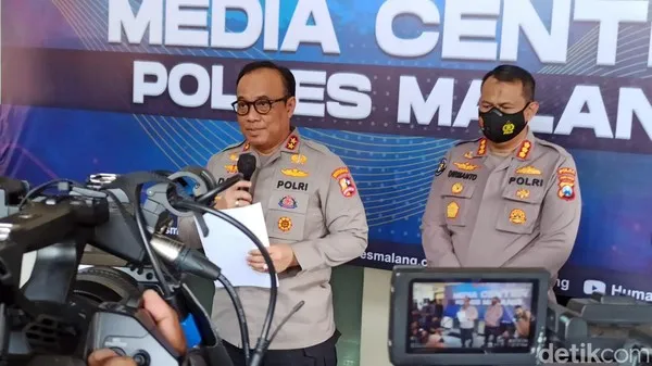 Aremania Desak Kapolda Jatim Dicopot, Kadiv Humas: Kita Tidak Berandai - Andai