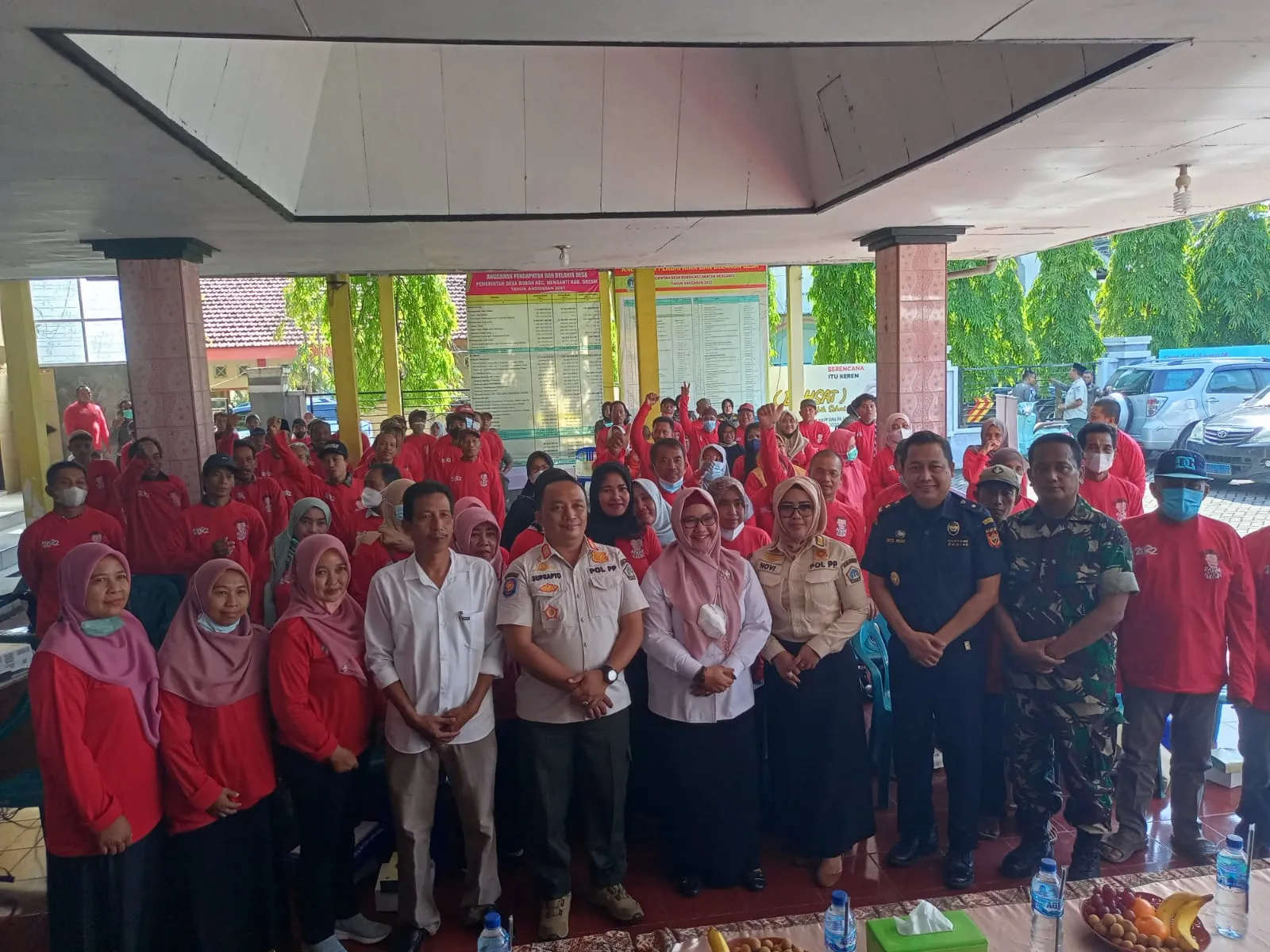 Rugikan Negara, Pemkab Gresik Ajak Warga Gempur Rokok Ilegal
