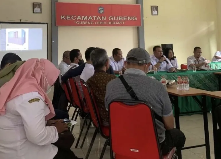 PKL Korban Gusur Tanya Kejelasan Nasib, Malah Dapat COK Dari Bawahan Walikota Surabaya Eri Cahyadi