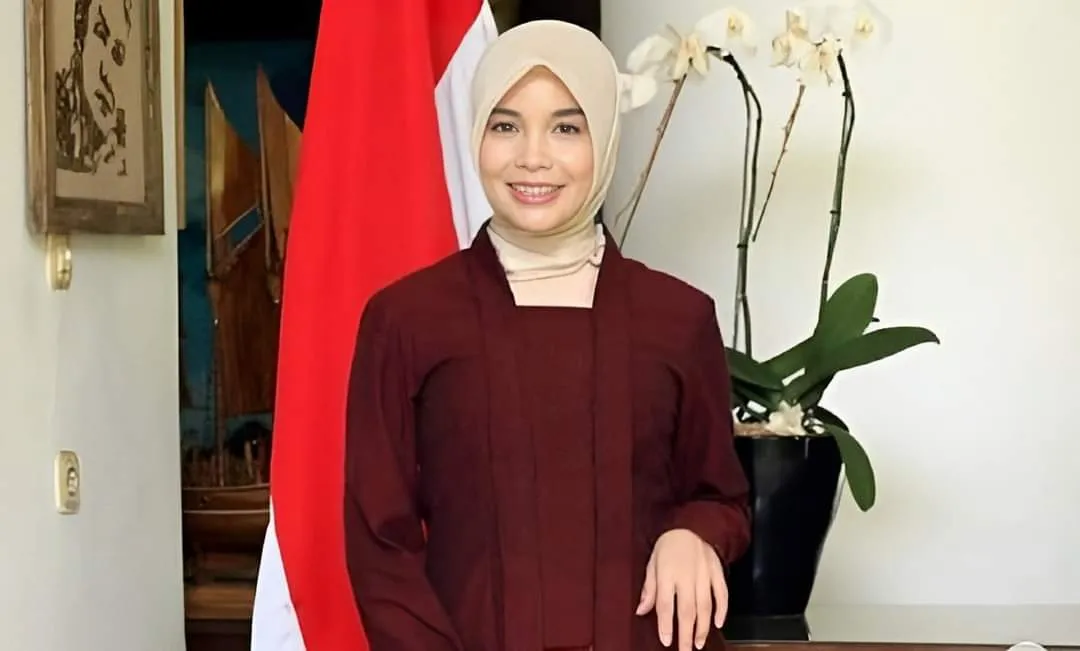 Kilas Kehidupan Atikoh Yang Menjadi Sasaran Fitnah Pendukung Kadrun