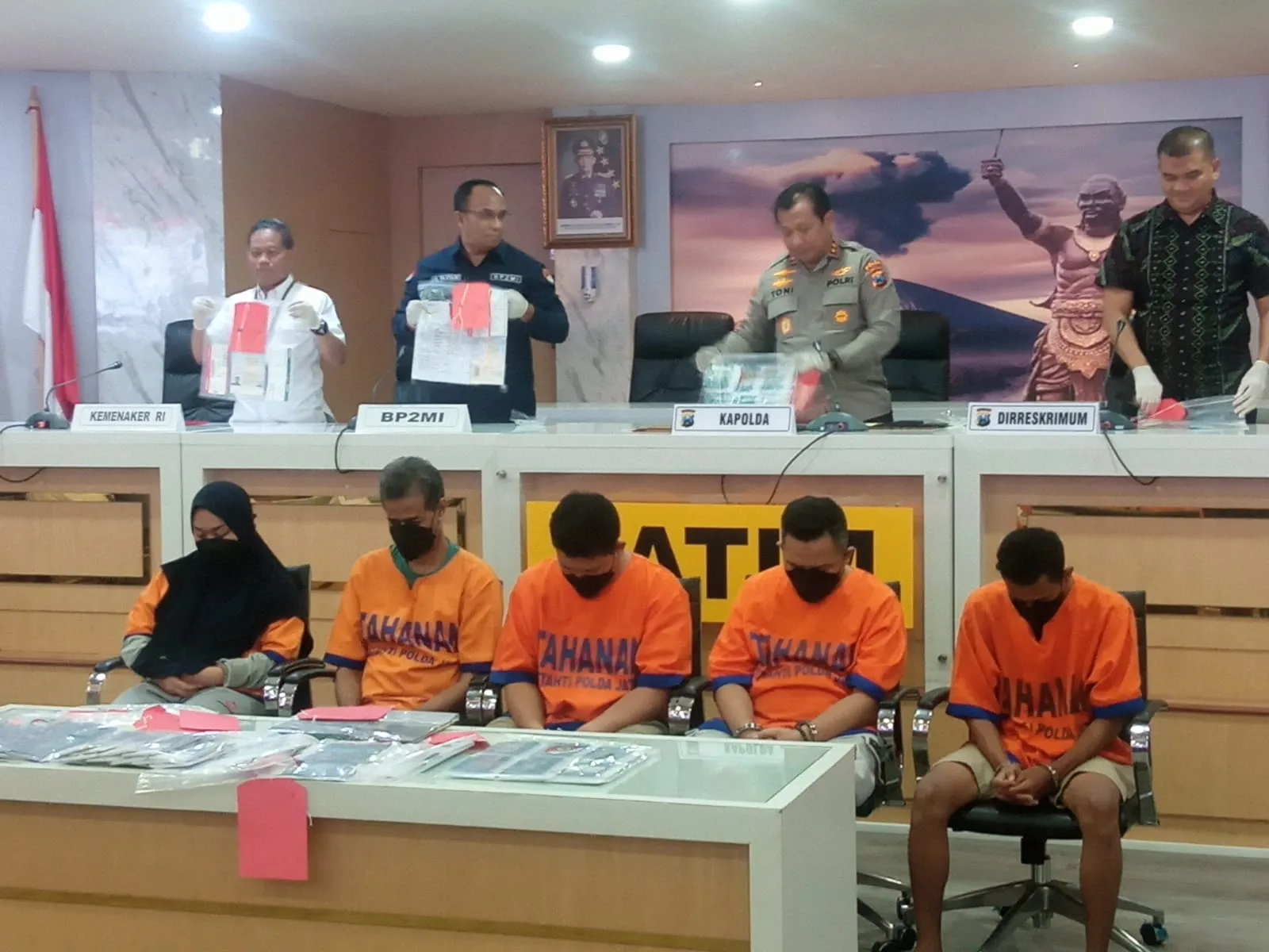 Direskrimum Polda Jatim Bongkar Sindikat Penjualan Orang