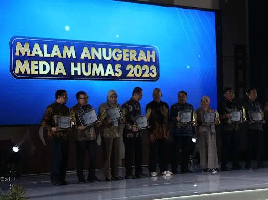 Raih Penghargaan Media Sosial Terbaik di AMH 2023, Pemkot Surabaya: Medsos Berpengaruh Besar