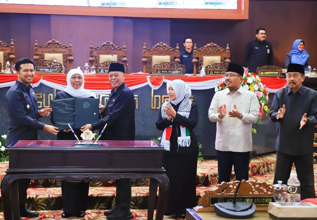 Jabatan Bakal Berakhir, Ini yang Diminta Gubernur Khofifah ke DPRD Jatim