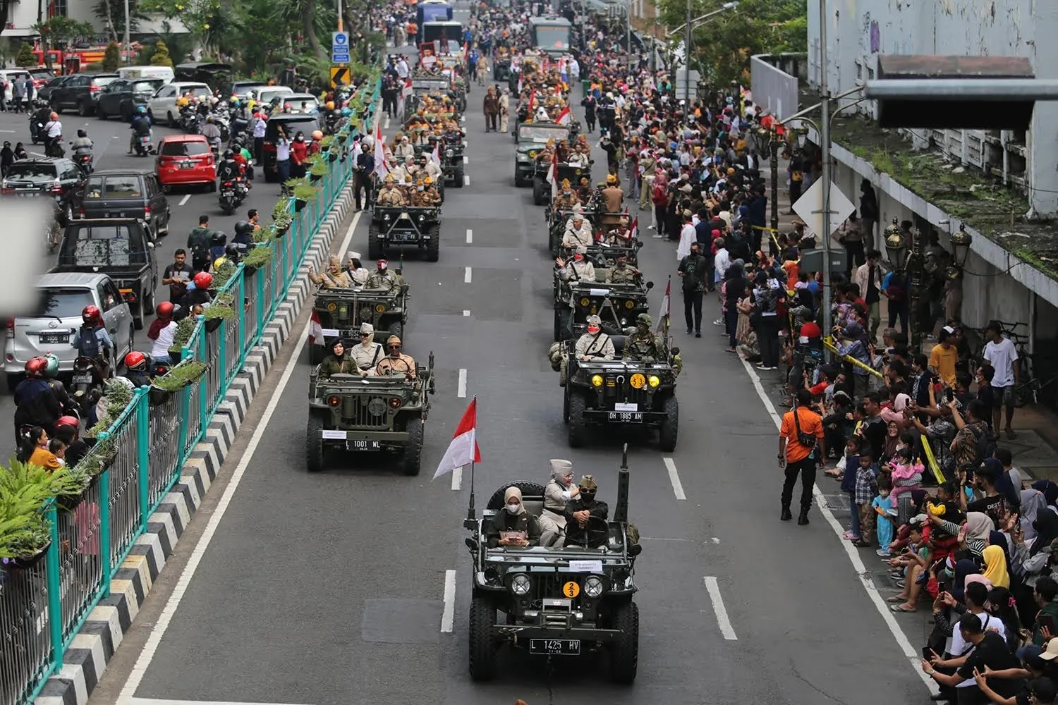Yuk Nonton Parade Surabaya Juang 2023 Sore Ini, Catat Rute yang Dilalui