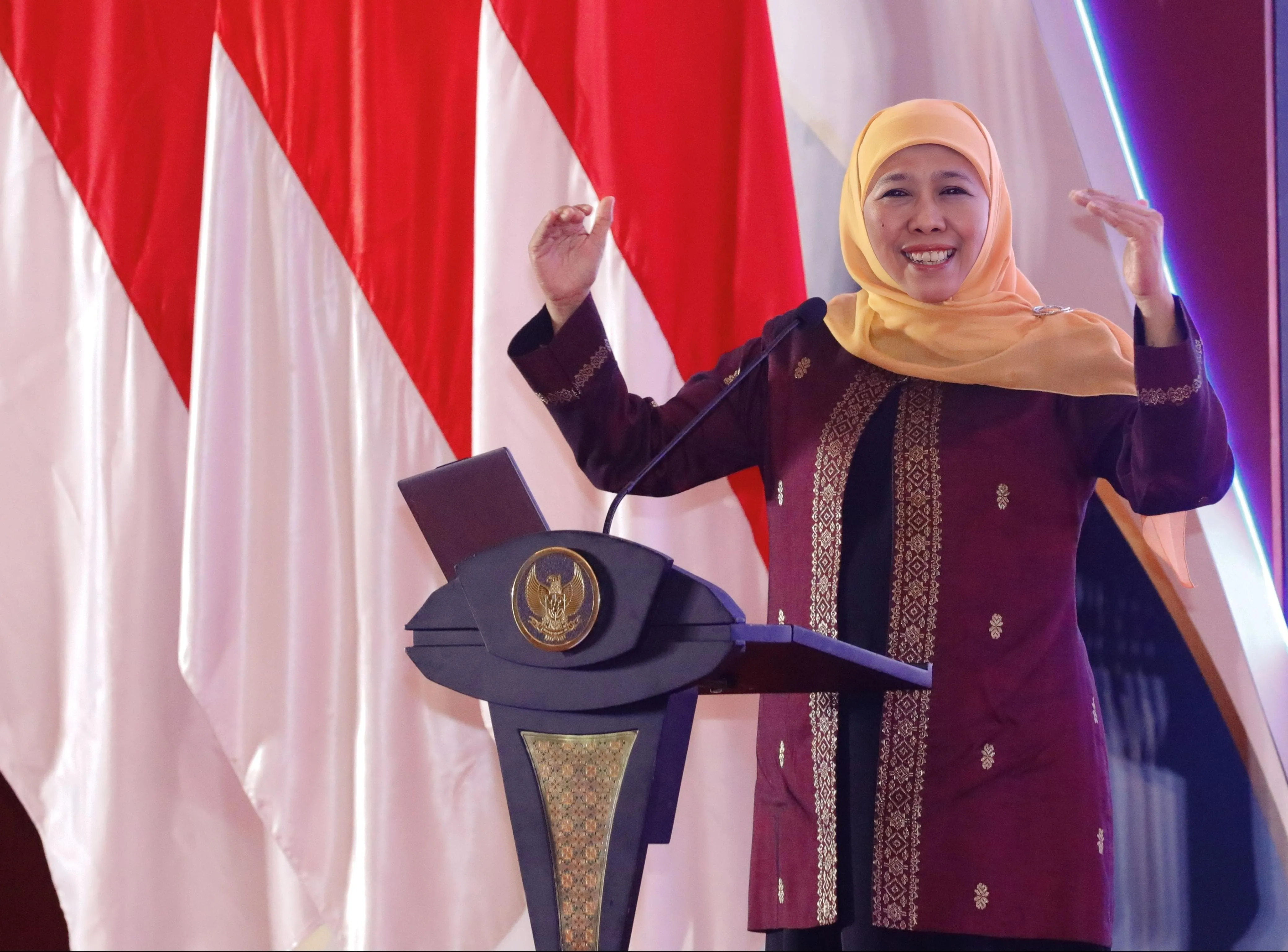 Bangun Kawasan Pesisir Berbuah Manis, Gubernur Khofifah pun Diganjar Penghargaan