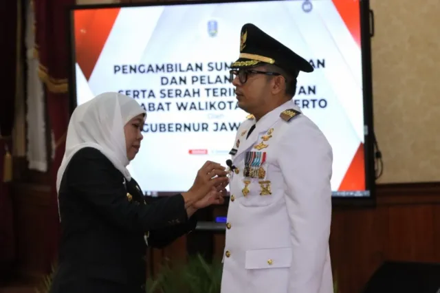 Lantik Ali Kuncoro jadi Pj Walikota Mojokerto, Gubernur Khofifah Puji Ika Puspitasari: Banyak Inovasi